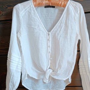 White 100%Cotton button blouse
